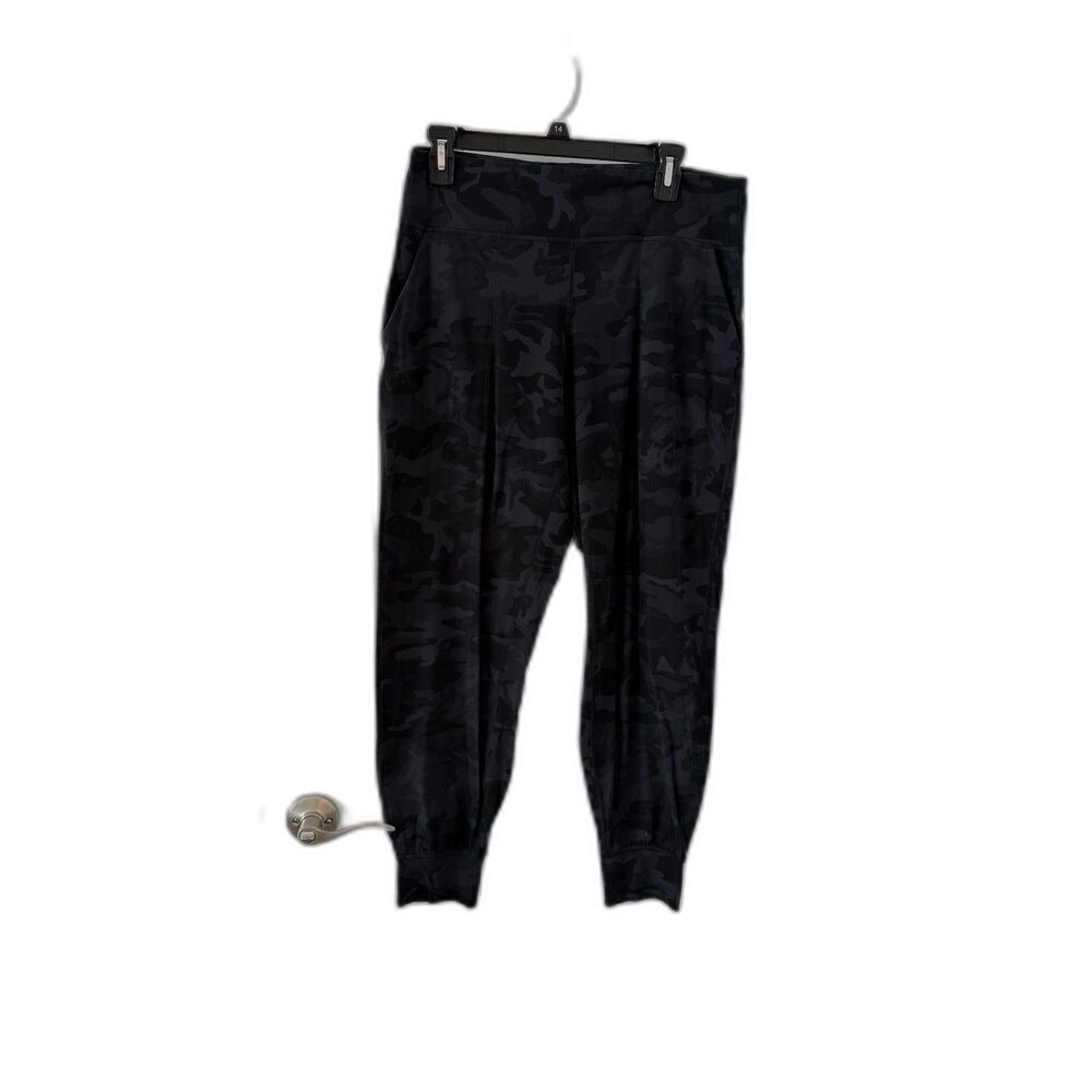 Lululemon Camo Joggers – Size 12